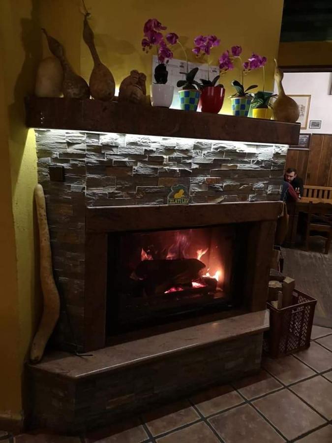 Gostilna In Apartmaji Zlati Lev - Maribor Dış mekan fotoğraf